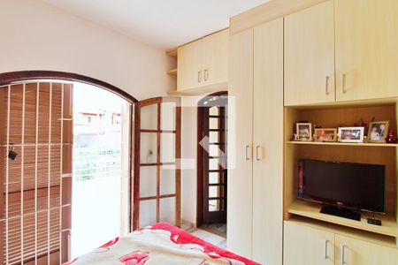 Suíte  de casa para alugar com 3 quartos, 210m² em Jardim Maria Rosa, Taboão da Serra