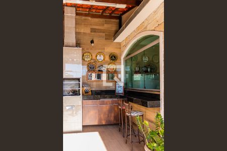 Casa à venda com 380m², 4 quartos e 2 vagas Casa à venda com 380m², 4 quartos e 2 vagasEspaço Gourmet