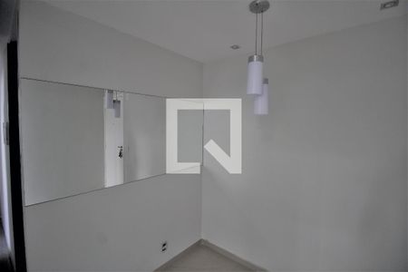 Sala de apartamento para alugar com 2 quartos, 43m² em Pião, São Gonçalo