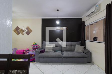 Sala de casa para alugar com 2 quartos, 75m² em Parque São Bento, Sorocaba