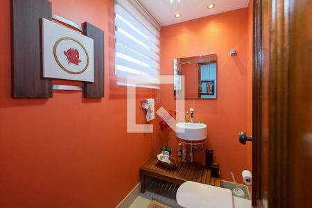 Apartamento à venda com 300m², 5 quartos e 4 vagasLavabo