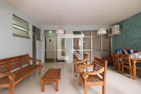 Apartamento à venda com 300m², 5 quartos e 4 vagasvaranda