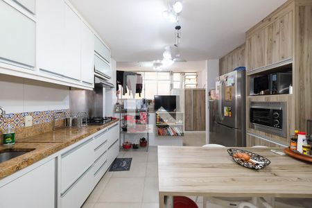 Apartamento à venda com 300m², 5 quartos e 4 vagasCozinha - Armários