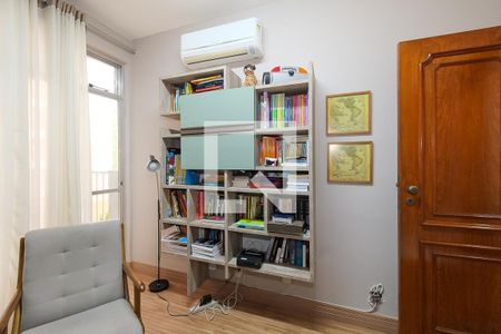 Apartamento à venda com 300m², 5 quartos e 4 vagasQuarto 1