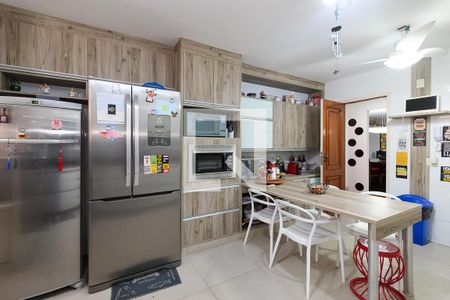 Apartamento à venda com 300m², 5 quartos e 4 vagasCozinha