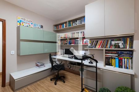 Apartamento à venda com 300m², 5 quartos e 4 vagasQuarto 1