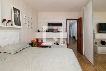 Apartamento à venda com 300m², 5 quartos e 4 vagasSuíte 1