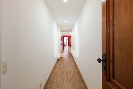 Apartamento à venda com 300m², 5 quartos e 4 vagasCorredor