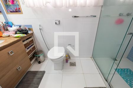 Apartamento à venda com 300m², 5 quartos e 4 vagasBanheiro da Suíte 2