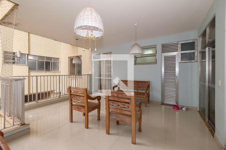 Apartamento à venda com 300m², 5 quartos e 4 vagasvaranda