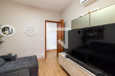 Apartamento à venda com 300m², 5 quartos e 4 vagasQuarto 2