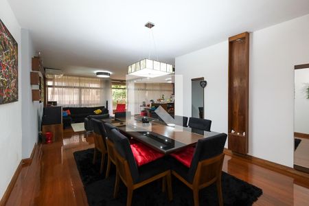 Apartamento à venda com 300m², 5 quartos e 4 vagasSala de Jantar