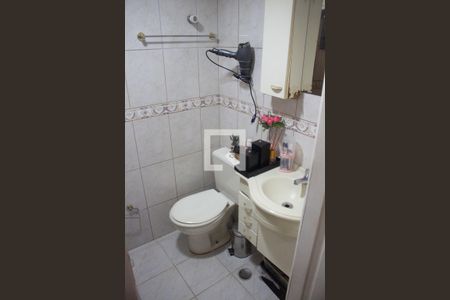 Banheiro de casa de condomínio à venda com 2 quartos, 54m² em Bandeiras, Osasco
