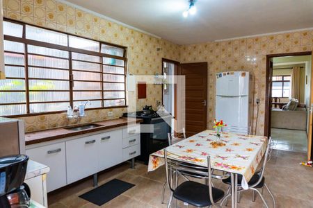 Casa à venda com 162m², 3 quartos e 5 vagas Casa à venda com 162m², 3 quartos e 5 vagasCozinha