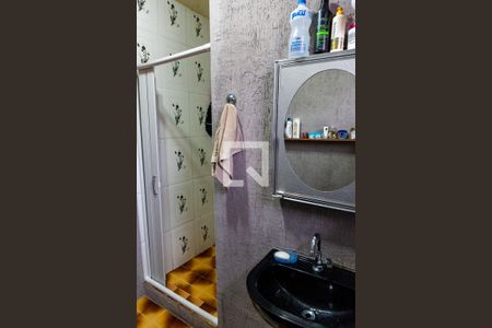 Casa à venda com 162m², 3 quartos e 5 vagas Casa à venda com 162m², 3 quartos e 5 vagasBanheiro da Suíte 2