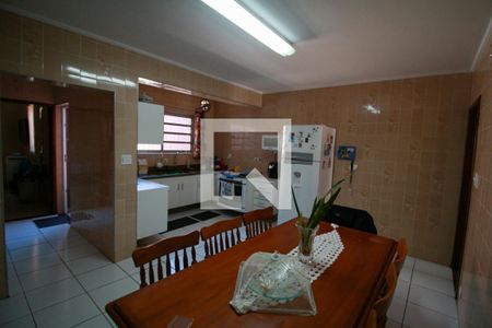 Casa à venda com 125m², 3 quartos e 2 vagasCozinha