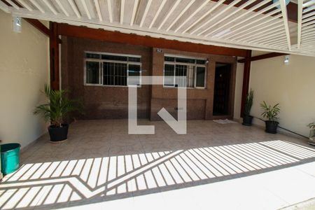 Casa à venda com 125m², 3 quartos e 2 vagasFachada