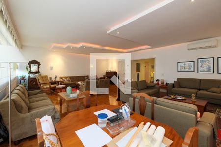 Apartamento à venda com 260m², 4 quartos e 2 vagasSala