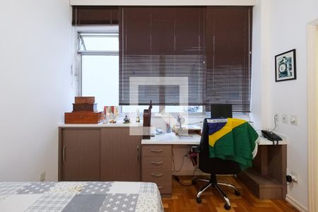 Apartamento à venda com 260m², 4 quartos e 2 vagasSuíte 2