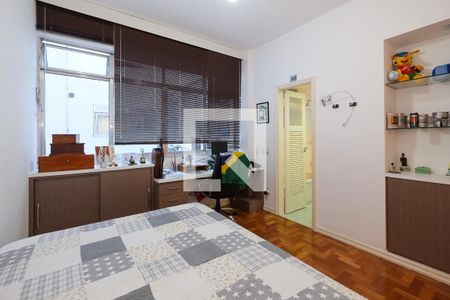 Apartamento à venda com 260m², 4 quartos e 2 vagasSuíte 2