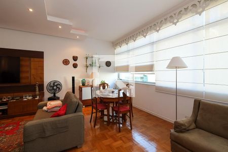 Apartamento à venda com 260m², 4 quartos e 2 vagasSala de TV