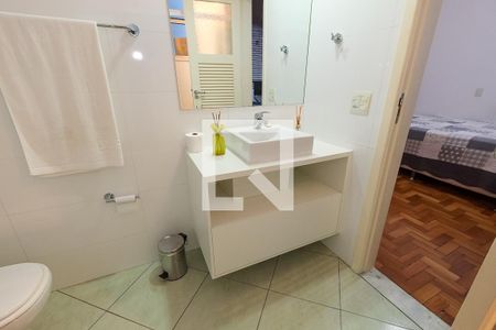 Apartamento à venda com 260m², 4 quartos e 2 vagasBanheiro da Suíte 2
