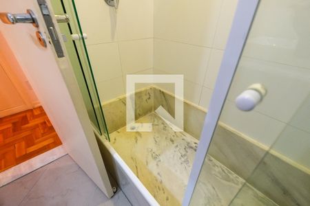Apartamento à venda com 260m², 4 quartos e 2 vagasBanheiro Corredor