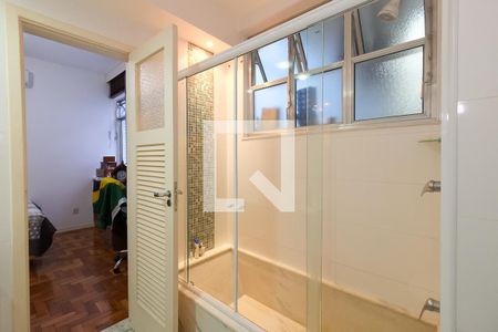 Apartamento à venda com 260m², 4 quartos e 2 vagasBanheiro da Suíte 2
