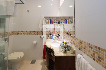 Apartamento à venda com 260m², 4 quartos e 2 vagasBanheiro da Suíte 1