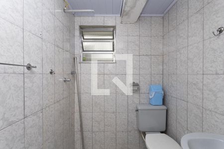 Banheiro de apartamento à venda com 1 quarto, 28m² em Jardim Flor da Montanha, Guarulhos