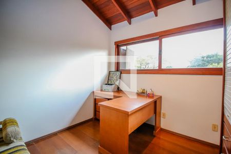 Casa de condomínio à venda com 220m², 5 quartos e 2 vagasCobertura