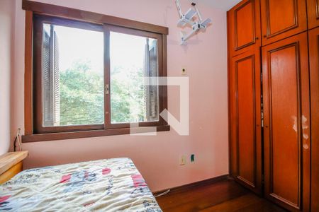 Casa de condomínio à venda com 220m², 5 quartos e 2 vagasQuarto 2