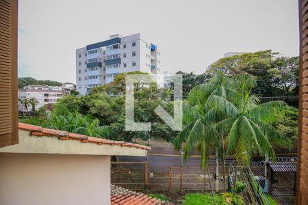 Casa de condomínio à venda com 220m², 5 quartos e 2 vagasVista