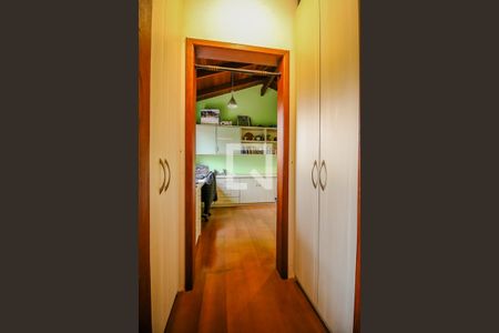 Casa de condomínio à venda com 220m², 5 quartos e 2 vagasQuarto 4