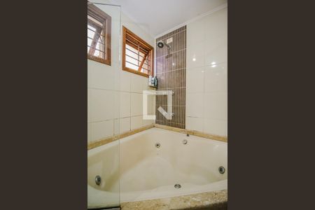 Casa de condomínio à venda com 220m², 5 quartos e 2 vagasSuite