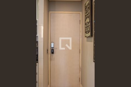 Entrada - Porta blindada e anti ruído de apartamento à venda com 2 quartos, 62m² em Barra Funda, São Paulo