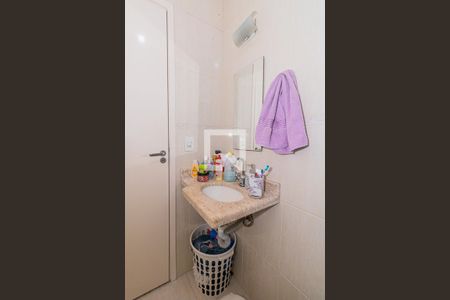 Casa de condomínio à venda com 151m², 3 quartos e 1 vagaBanheiro