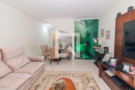 Sala de casa de condomínio à venda com 3 quartos, 151m² em Vila Constança, São Paulo