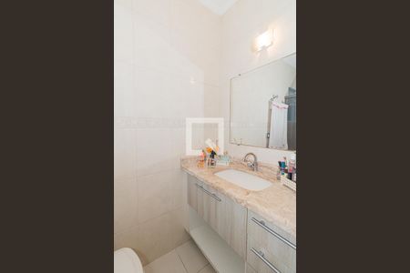 Casa de condomínio à venda com 151m², 3 quartos e 1 vagaBanheiro da Suíte