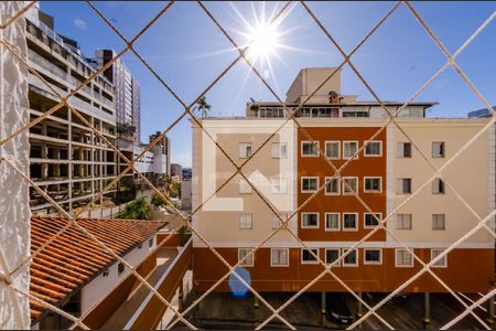 Apartamento para alugar com 85m², 3 quartos e 2 vagas Apartamento para alugar com 85m², 3 quartos e 2 vagasVista