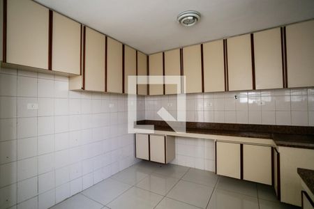 Casa à venda com 300m², 3 quartos e 6 vagasCozinha