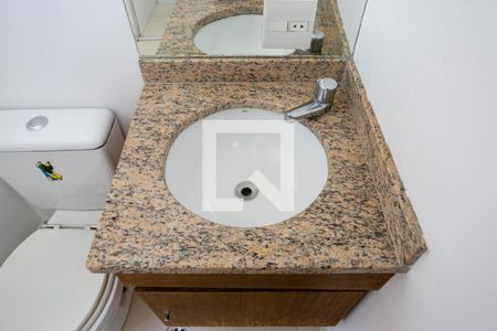 Casa à venda com 300m², 3 quartos e 6 vagasBanheiro da suíte 2