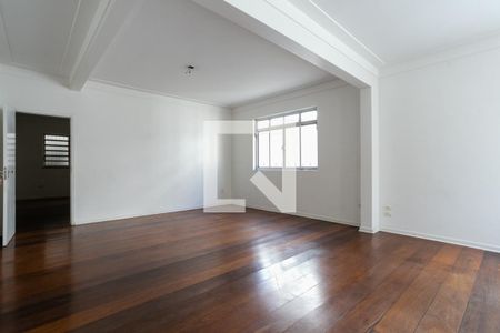 Sala de estar de casa à venda com 3 quartos, 300m² em Santana, São Paulo