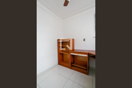 Casa à venda com 300m², 3 quartos e 6 vagasEscritório