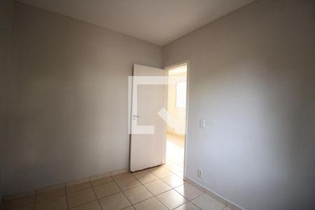Quarto 2 de apartamento para alugar com 2 quartos, 48m² em (l-10), Ribeirão Preto
