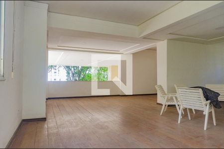 Apartamento para alugar com 350m², 4 quartos e 2 vagas Apartamento para alugar com 350m², 4 quartos e 2 vagasÁrea comum