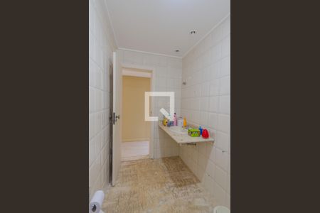 Apartamento para alugar com 350m², 4 quartos e 2 vagas Apartamento para alugar com 350m², 4 quartos e 2 vagasBanheiro social