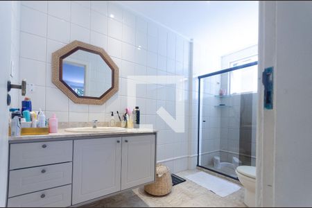 Apartamento para alugar com 350m², 4 quartos e 2 vagas Apartamento para alugar com 350m², 4 quartos e 2 vagasBanheiro do Quarto 3