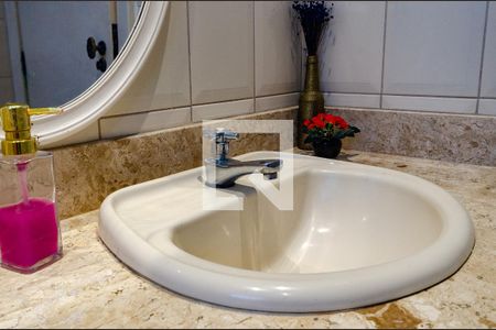Apartamento para alugar com 350m², 4 quartos e 2 vagas Apartamento para alugar com 350m², 4 quartos e 2 vagasBanheiro do Quarto 1