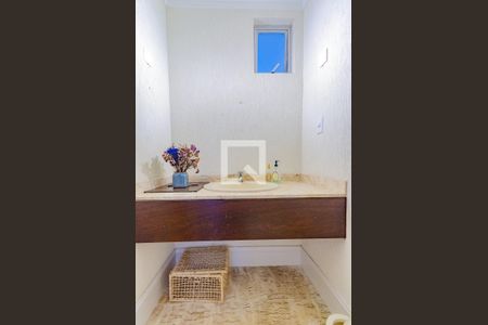 Apartamento para alugar com 350m², 4 quartos e 2 vagas Apartamento para alugar com 350m², 4 quartos e 2 vagasLavabo